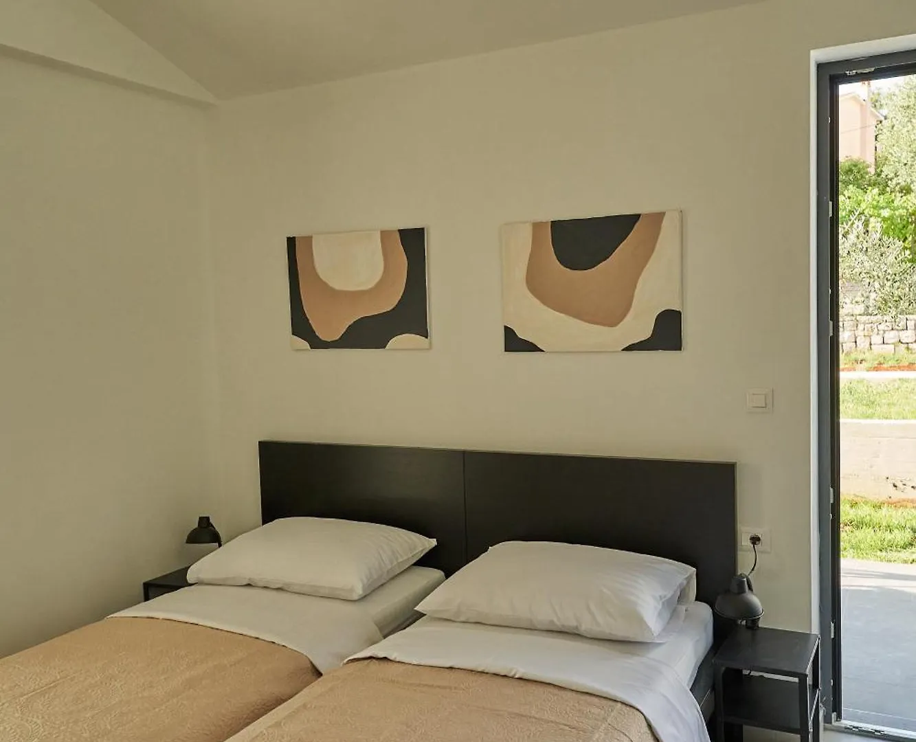 Villa Barbara In Porec For 6 People With Private Pool & Only 1 Km From Beach 0*,  クロアチア